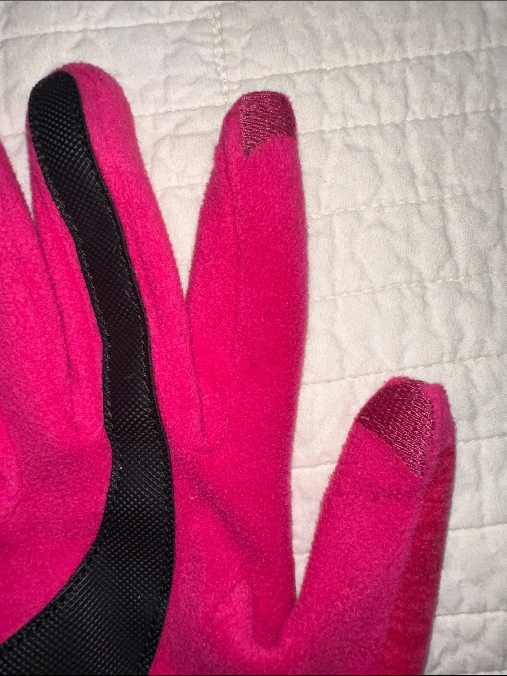 Women’s Fuchsia Driving Gloves Barbie Pink Tech Finger Tip Touchscreen